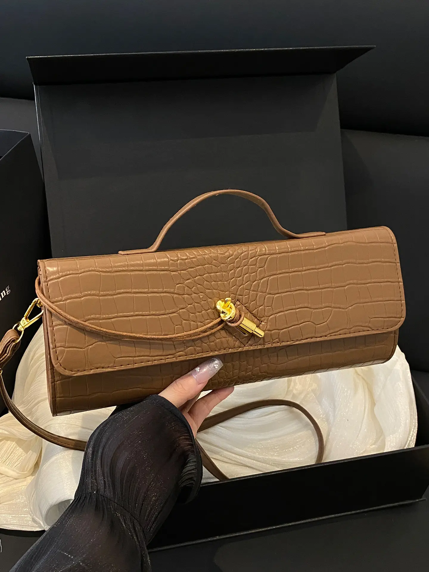 Women's Crocodile Bag Tan Diagonal Lock Shoulder Crossbody - Image 5