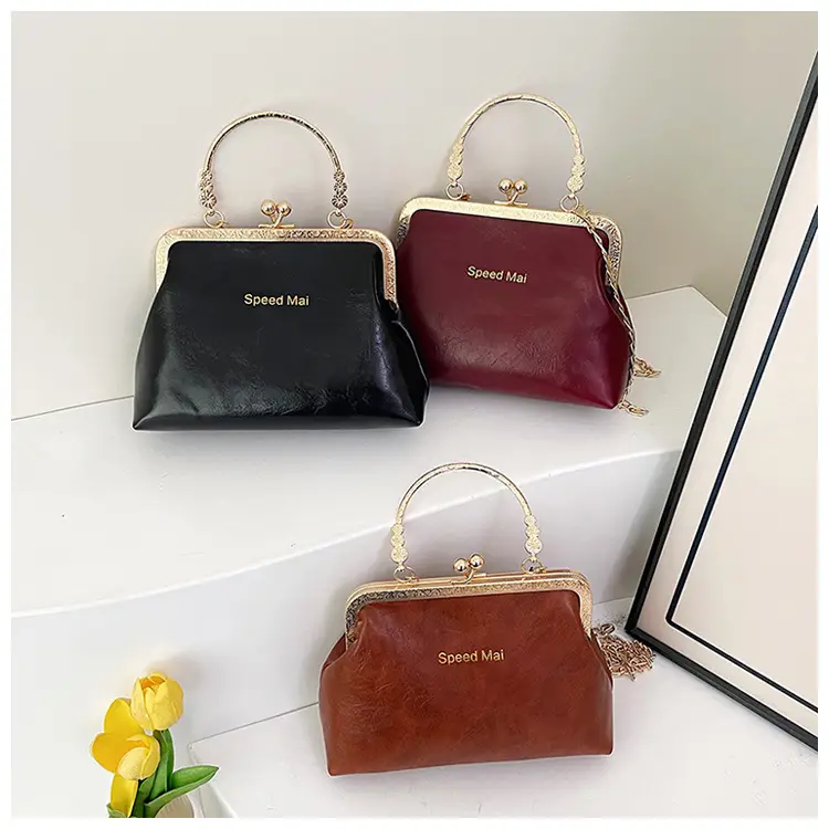 Elegant Red Chain Shoulder Bag for Women — feature 36