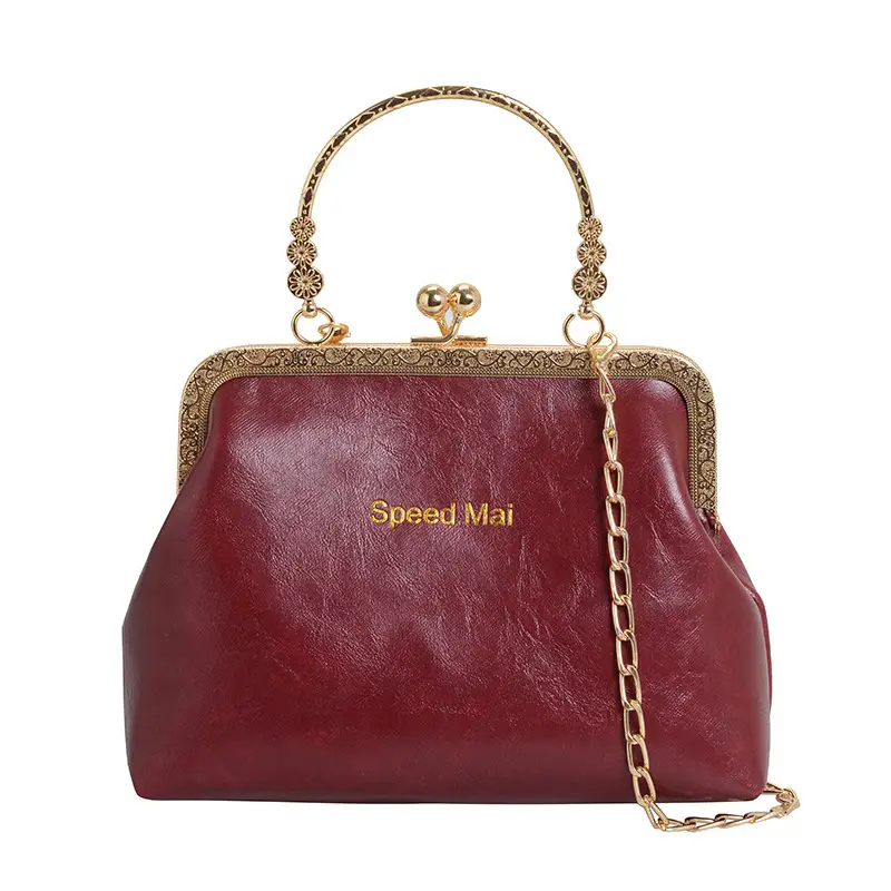 Elegant Red Chain Shoulder Bag for Women - Image 2