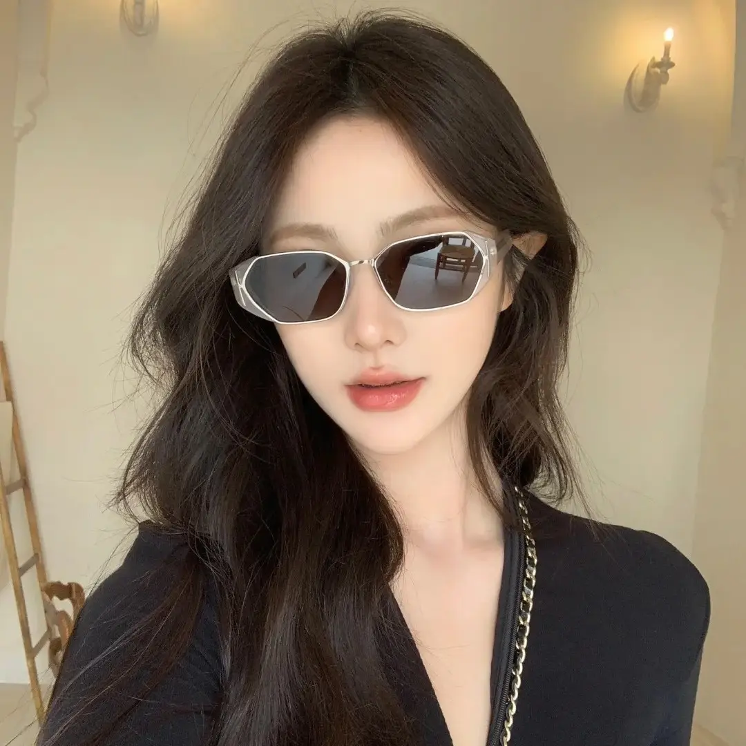 Anti-UV Cat-Eye Sunglasses for Women β feature 2