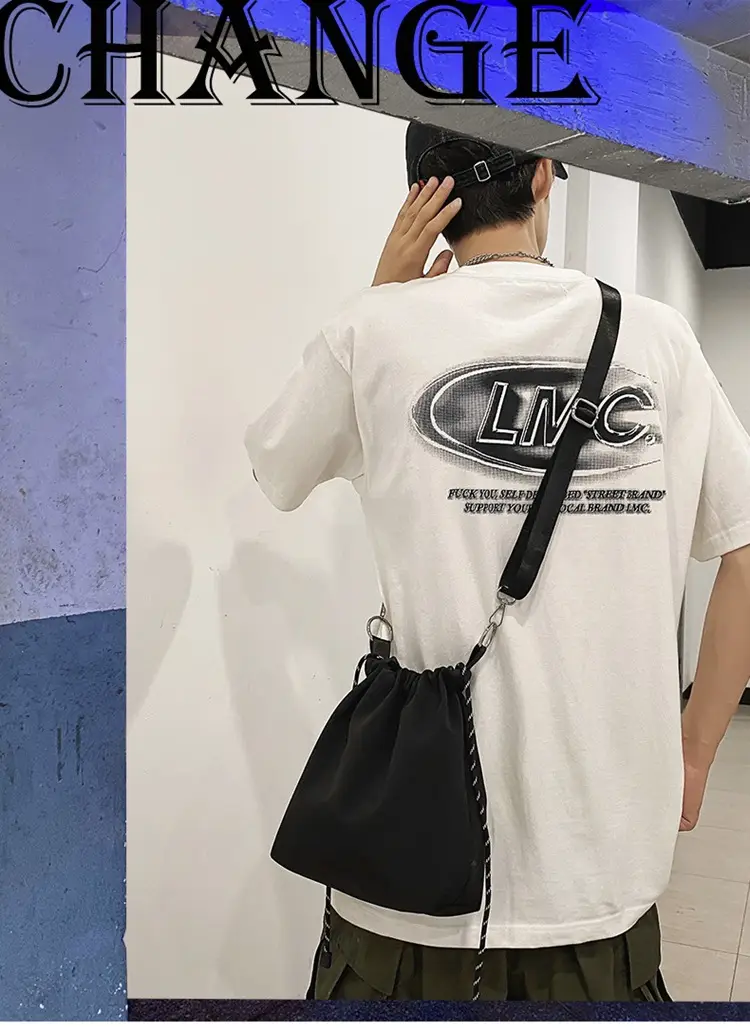 Japanese Style Men's Crossbody Bag White Black — feature 1