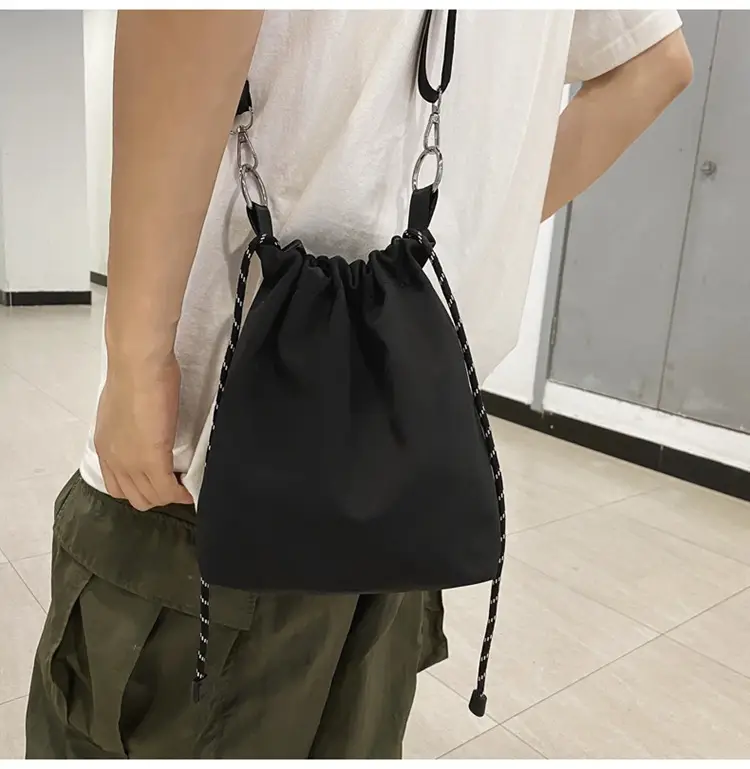 Japanese Style Men's Crossbody Bag White Black — feature 12