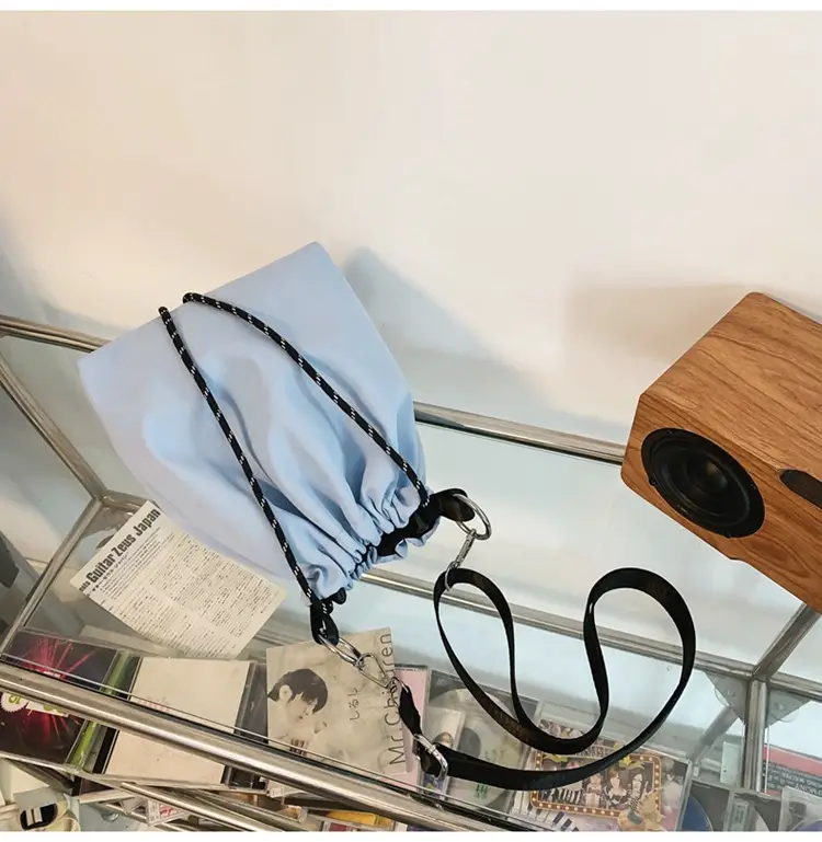 Japanese Style Men's Crossbody Bag White Black — feature 20