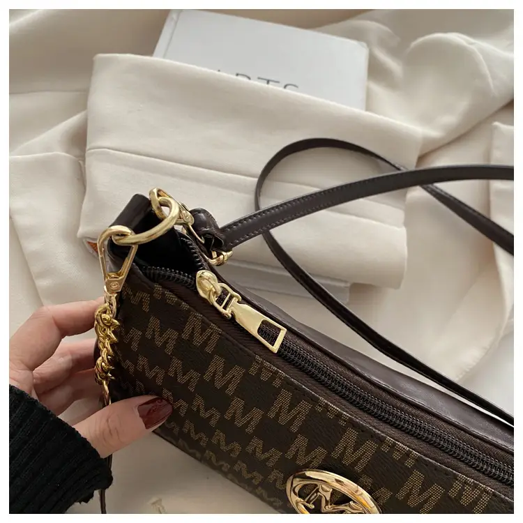 Women Printed Shoulder Bag with Chain Strap — feature 11