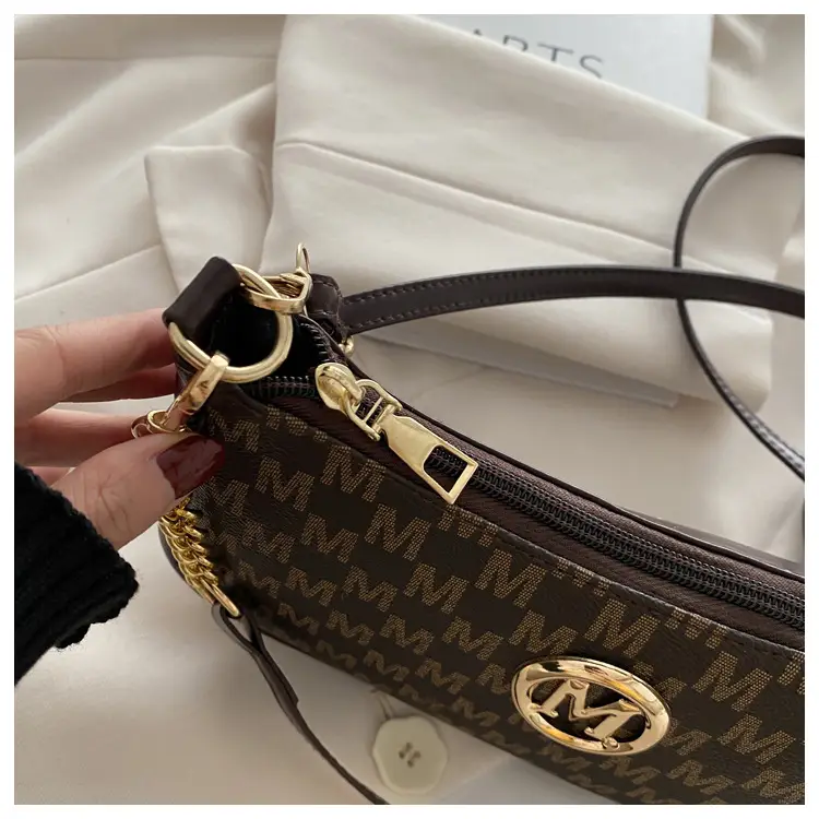 Women Printed Shoulder Bag with Chain Strap — feature 13