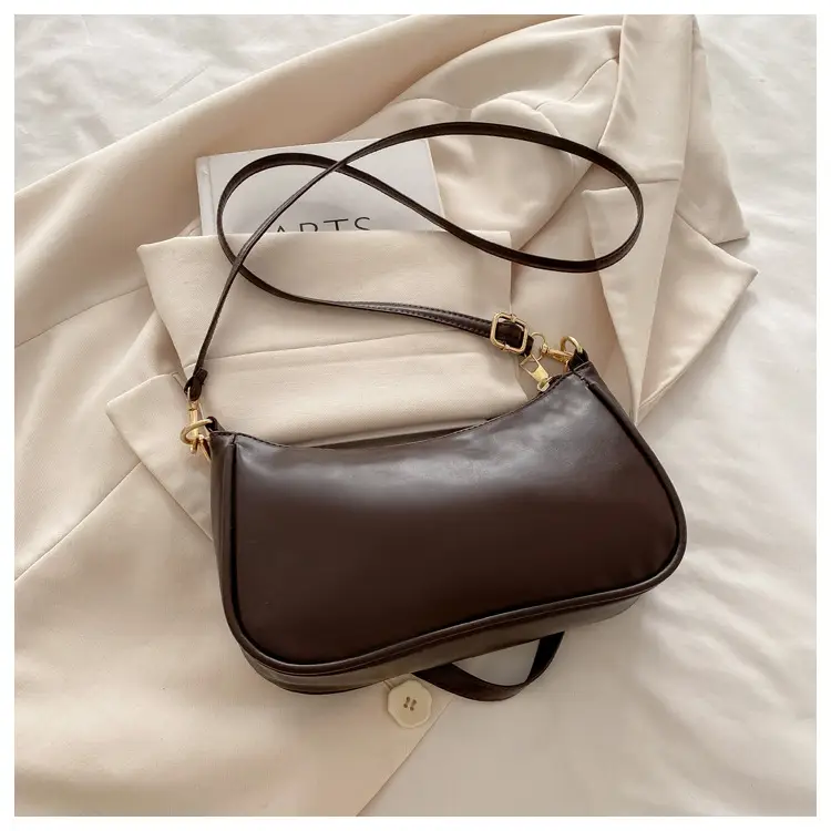 Women Printed Shoulder Bag with Chain Strap — feature 6