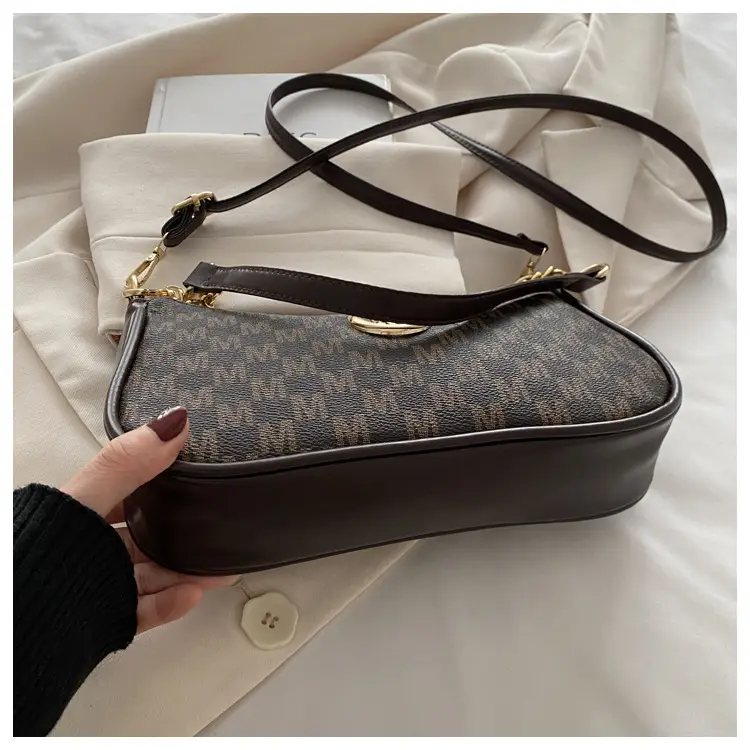Women Printed Shoulder Bag with Chain Strap — feature 9