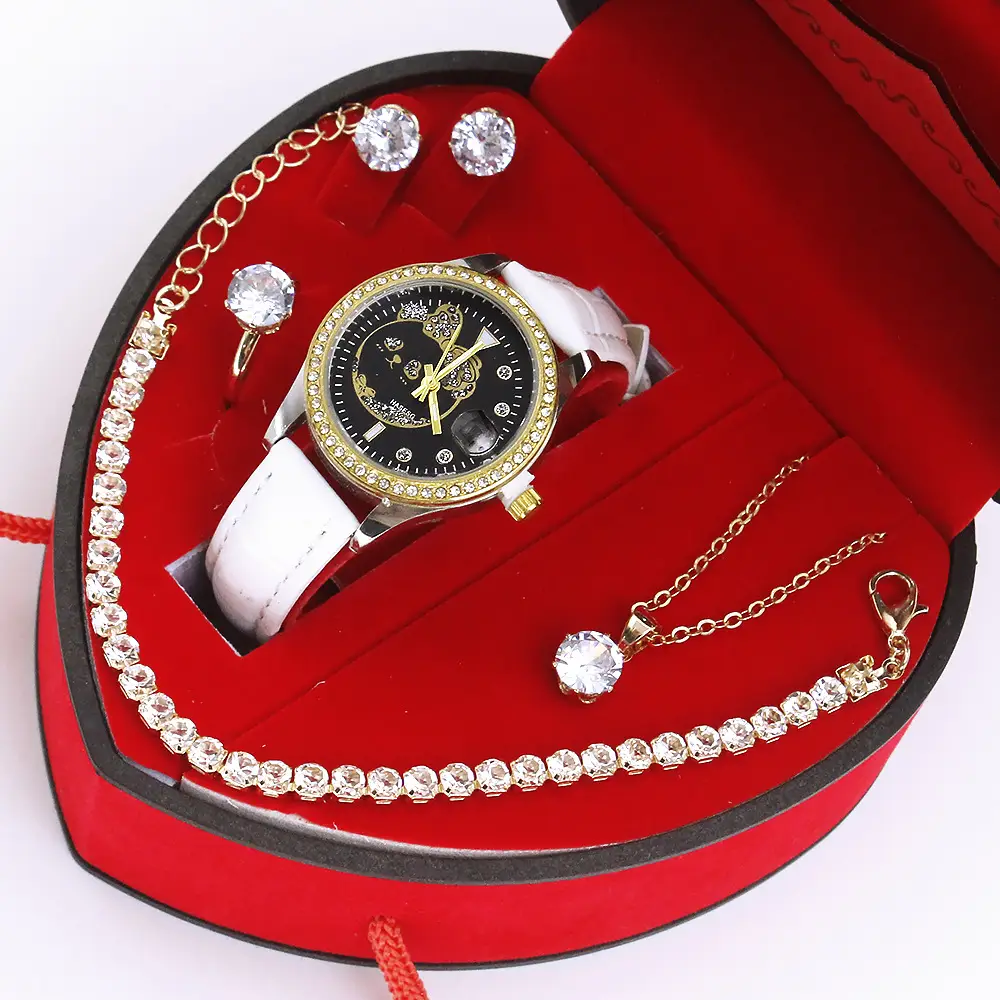 Women's Quartz Watch with Green Strap & Diamond Accessories - Image 5