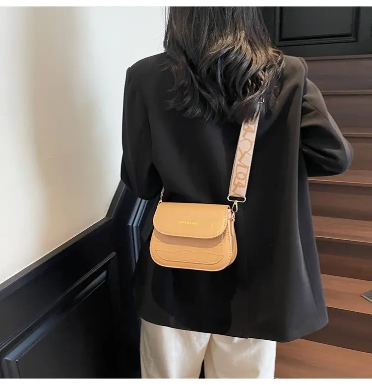 2025 Summer Fashionable Shoulder Bags Pure Color — feature 12