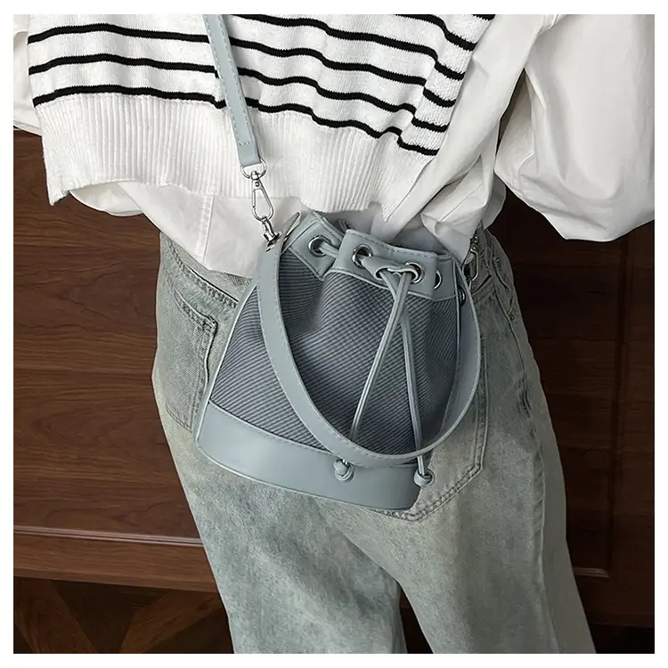 White Retro Bucket Bag for Women Shoulder Carry — feature 11