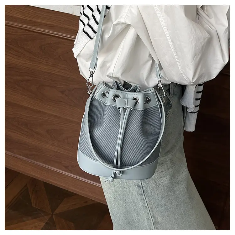 White Retro Bucket Bag for Women Shoulder Carry — feature 12
