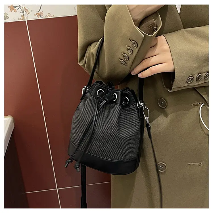 White Retro Bucket Bag for Women Shoulder Carry — feature 20