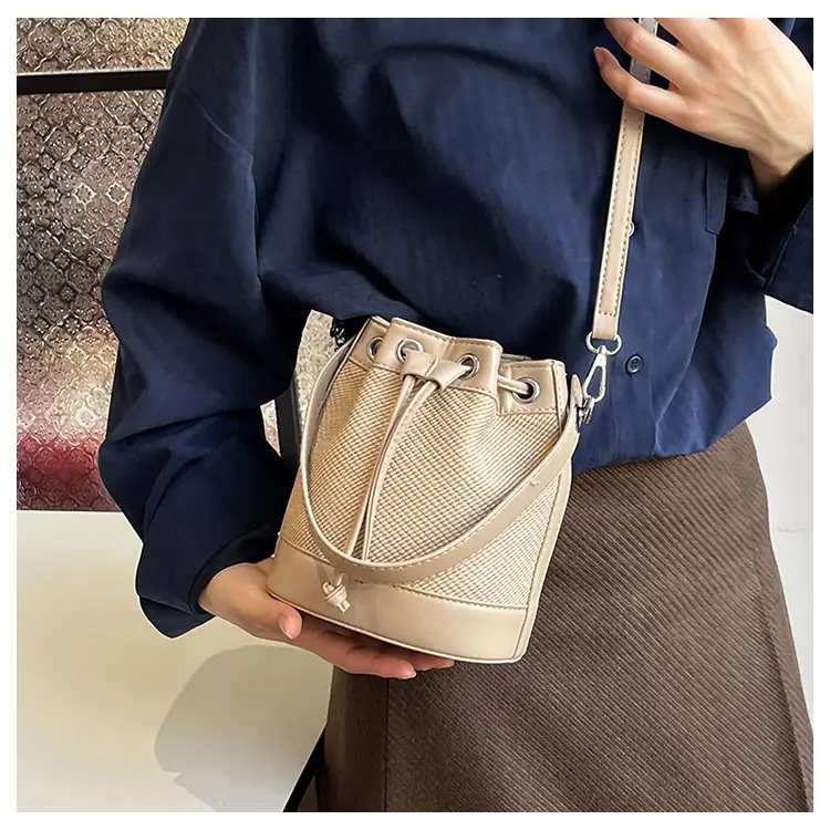 White Retro Bucket Bag for Women Shoulder Carry — feature 28