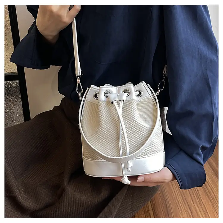White Retro Bucket Bag for Women Shoulder Carry — feature 31