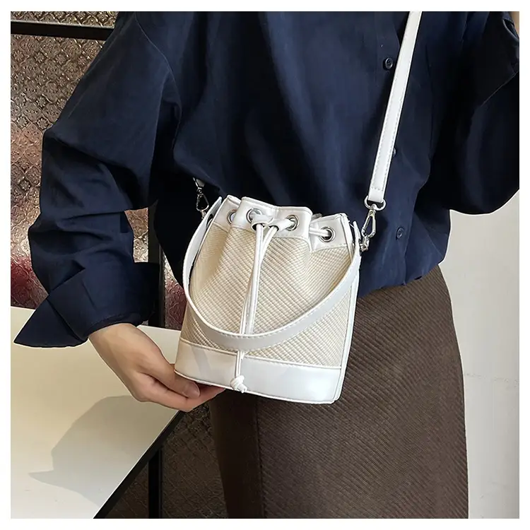 White Retro Bucket Bag for Women Shoulder Carry — feature 32