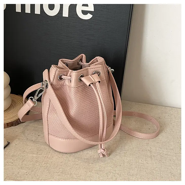 White Retro Bucket Bag for Women Shoulder Carry — feature 35