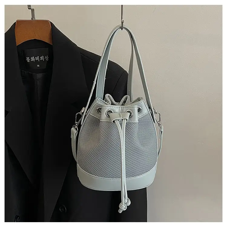 White Retro Bucket Bag for Women Shoulder Carry — feature 40