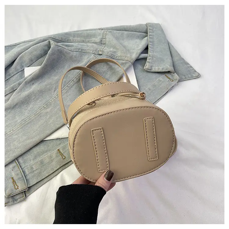 White Retro Bucket Bag for Women Shoulder Carry — feature 42