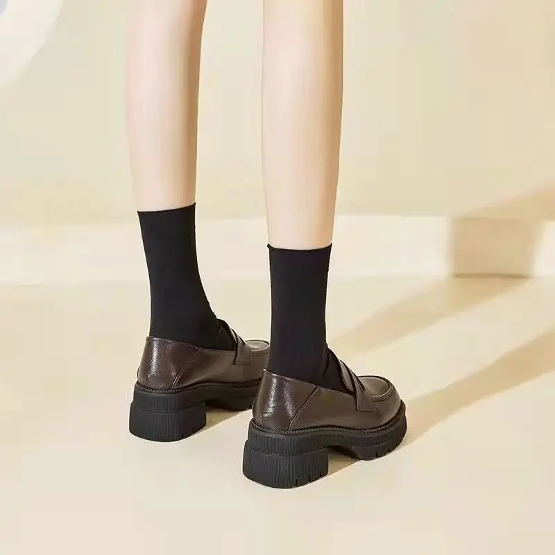 Elegant Sister Height-Increasing Uniform Shoes Women's Office Thick-Heeled Platform Loafers British Style Retro Soft Leather Flats — feature 11