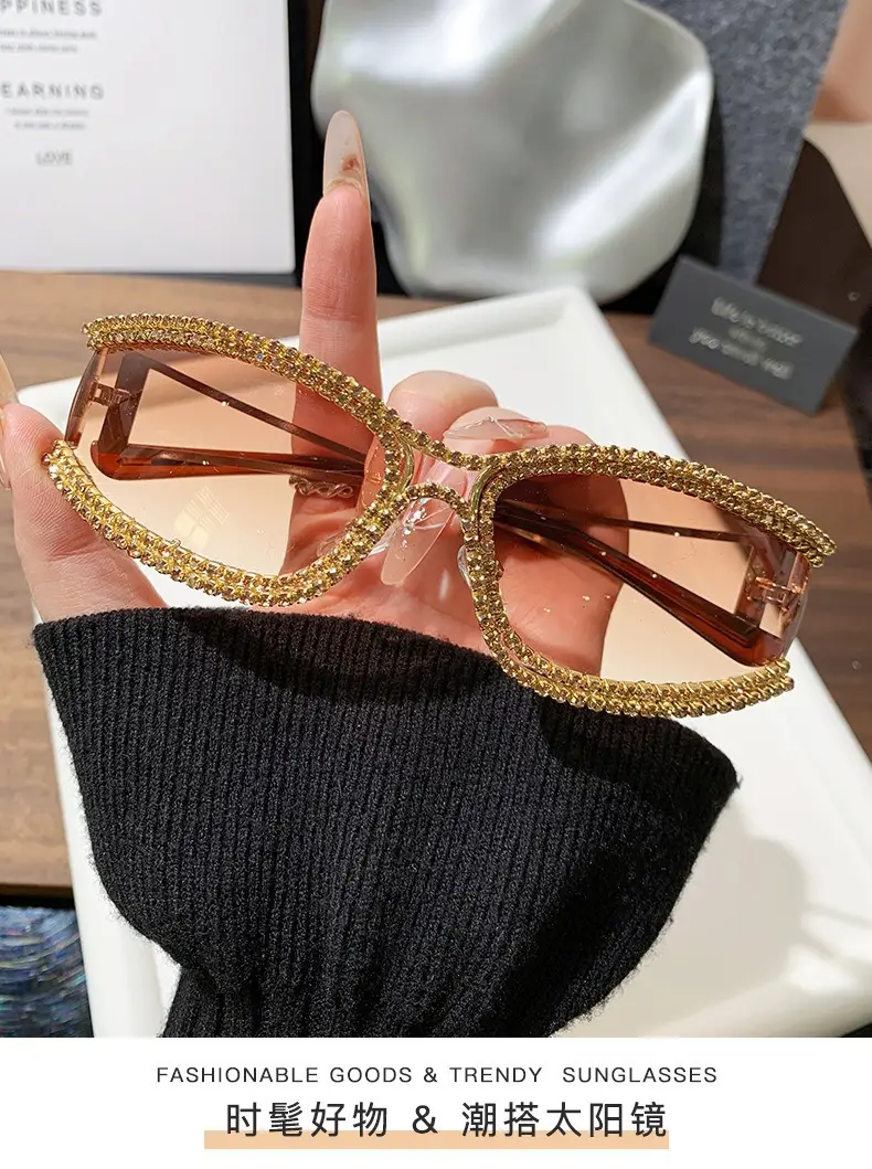 Diamond Encrusted Women Sunglasses High End Street Photography — feature 5