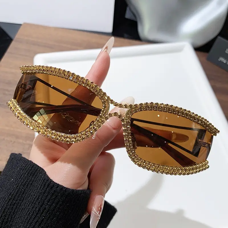 Diamond Encrusted Women Sunglasses High End Street Photography - Image 2