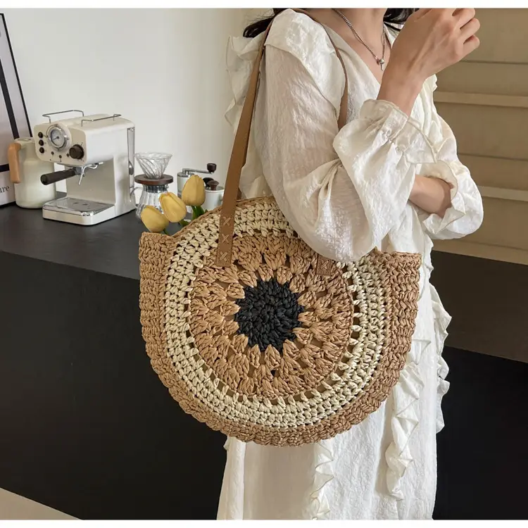 Cross-Border Straw Bag with Floral Cut Out One Shoulder — feature 9