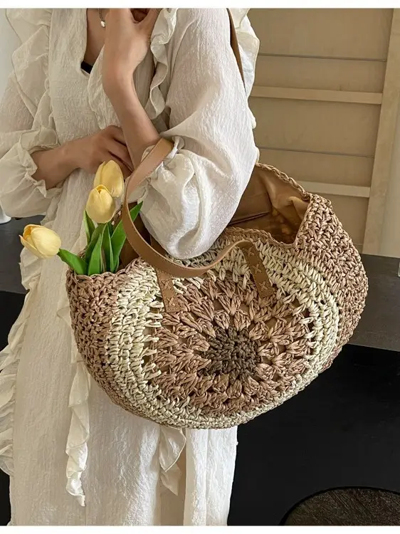 Cross-Border Straw Bag with Floral Cut Out Design - Image 7