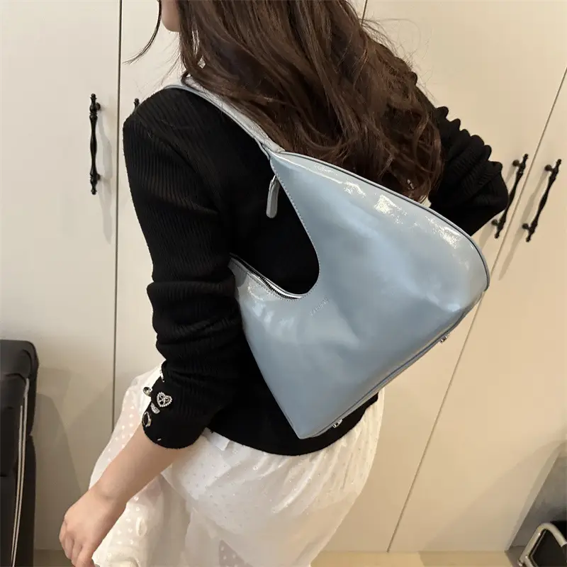 White Textured Shoulder Bag for Women 2025 - Image 7