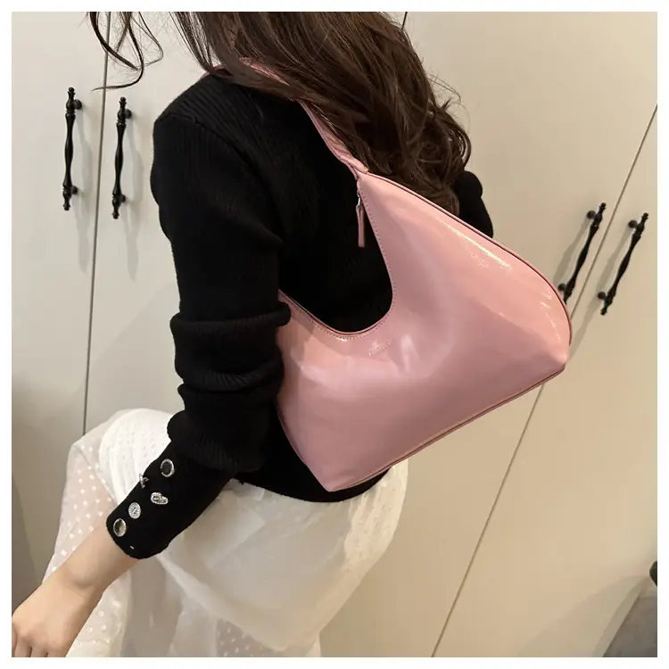 White Textured Shoulder Bag for Women 2025 — feature 16