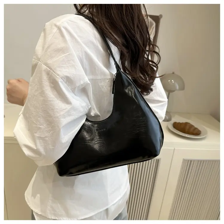 White Textured Shoulder Bag for Women 2025 — feature 18