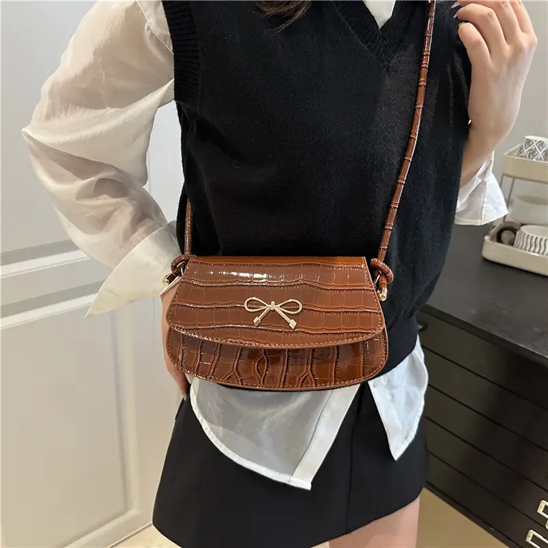 Red Croc Bow Crossbody Bag for Women - Image 7