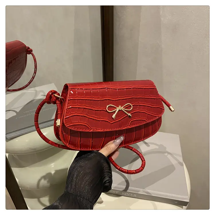 Red Croc Bow Crossbody Bag for Women - Image 4