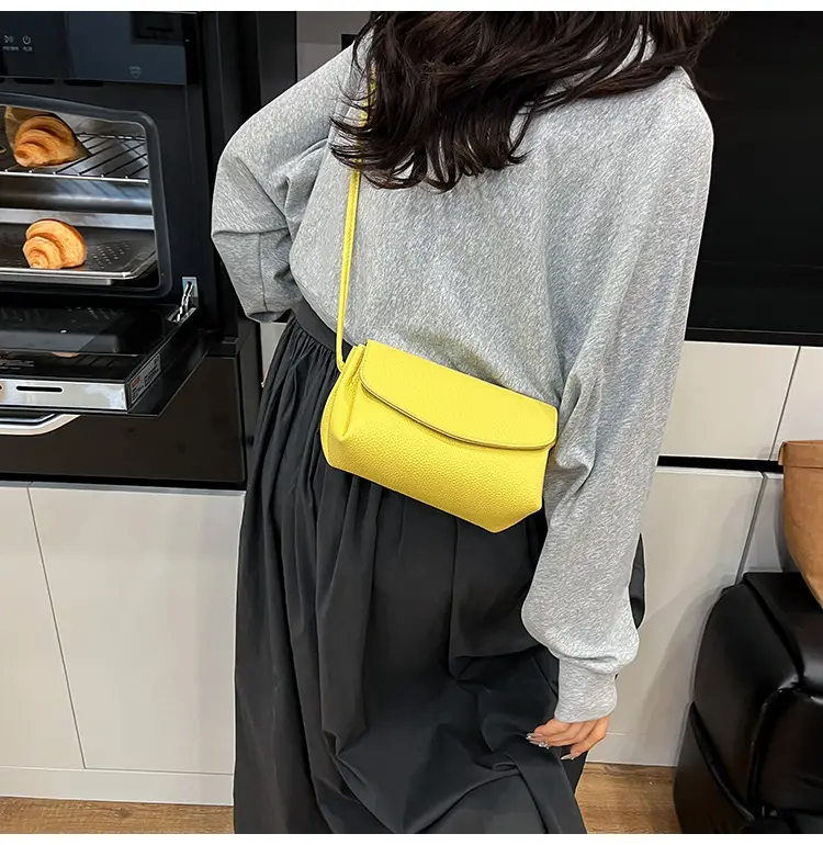 Black Leather Square Phone Bag for Women 2026 — feature 15