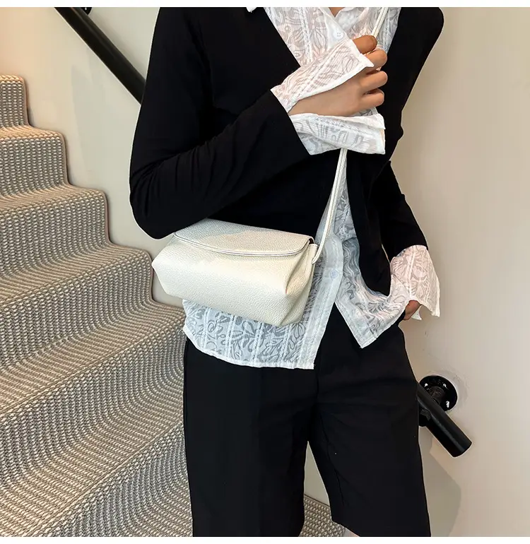 Black Leather Square Phone Bag for Women 2026 — feature 18