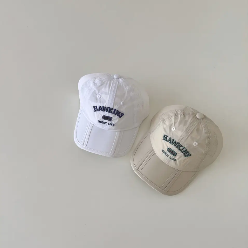 Yipan Children's Beige Baseball Cap Summer 1983
