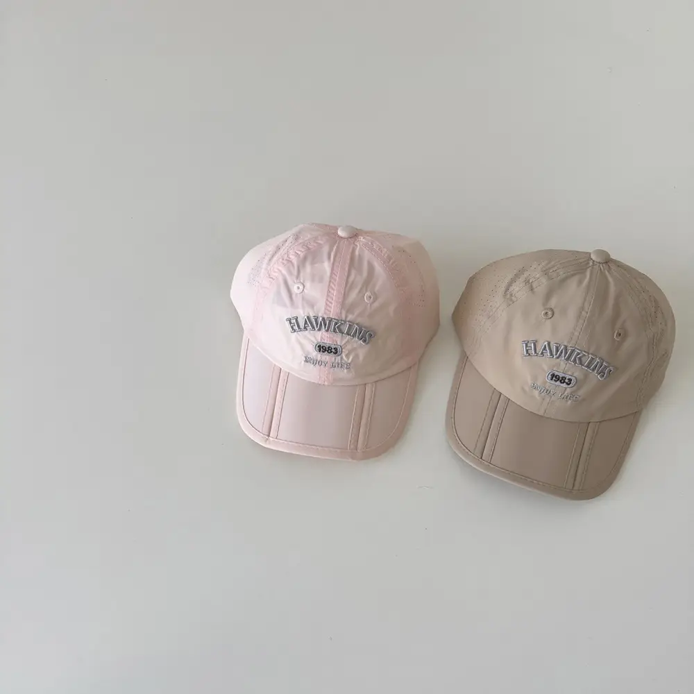 Yipan Children's Beige Baseball Cap Summer 1983