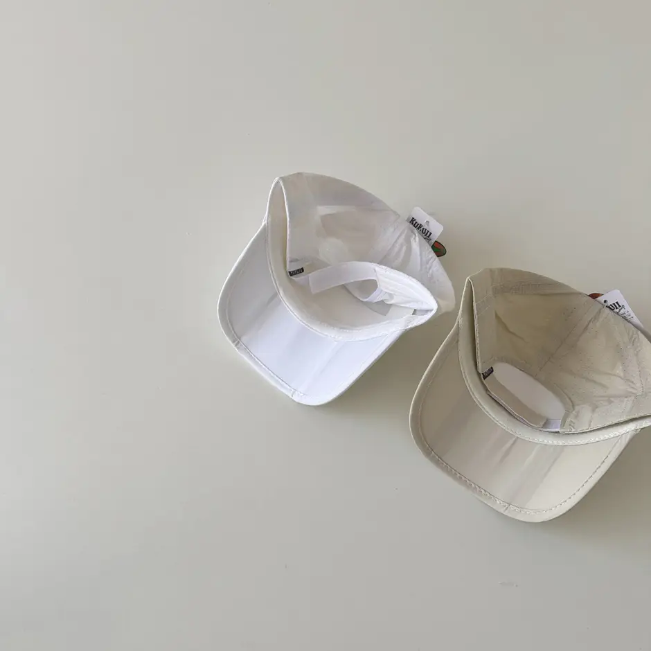 Yipan Children's Beige Baseball Cap Summer 1983
