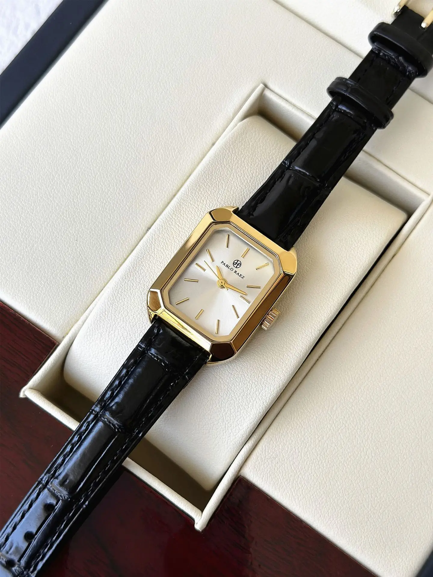 Women's Square Gold Watch Black Leather Belt — feature 10