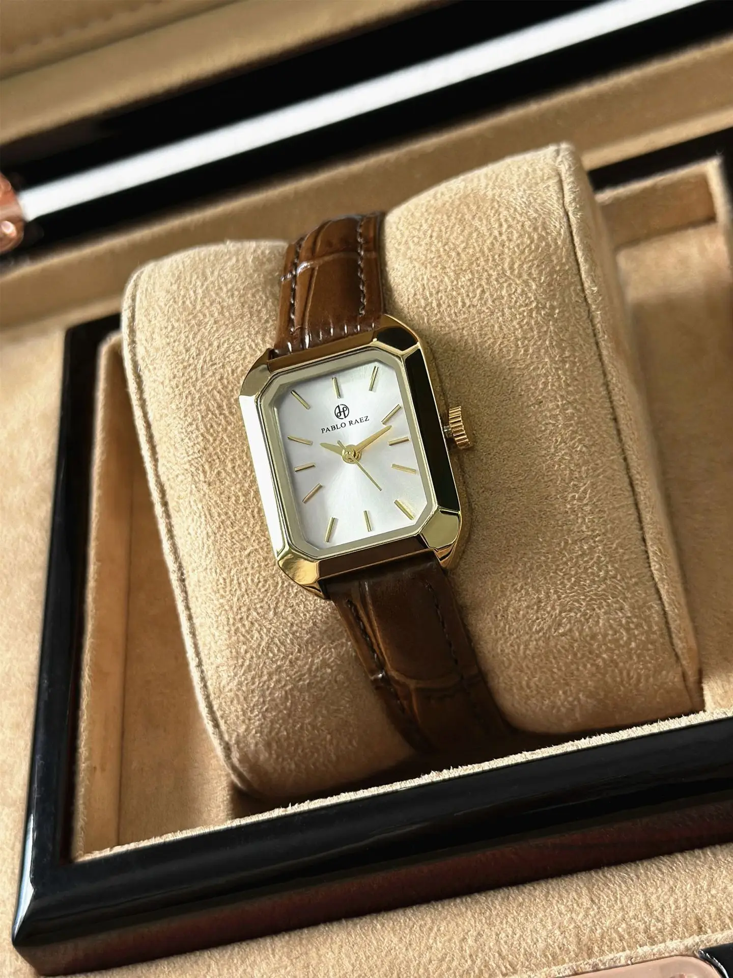 Women's Square Green Watch with Gold Strap — feature 12