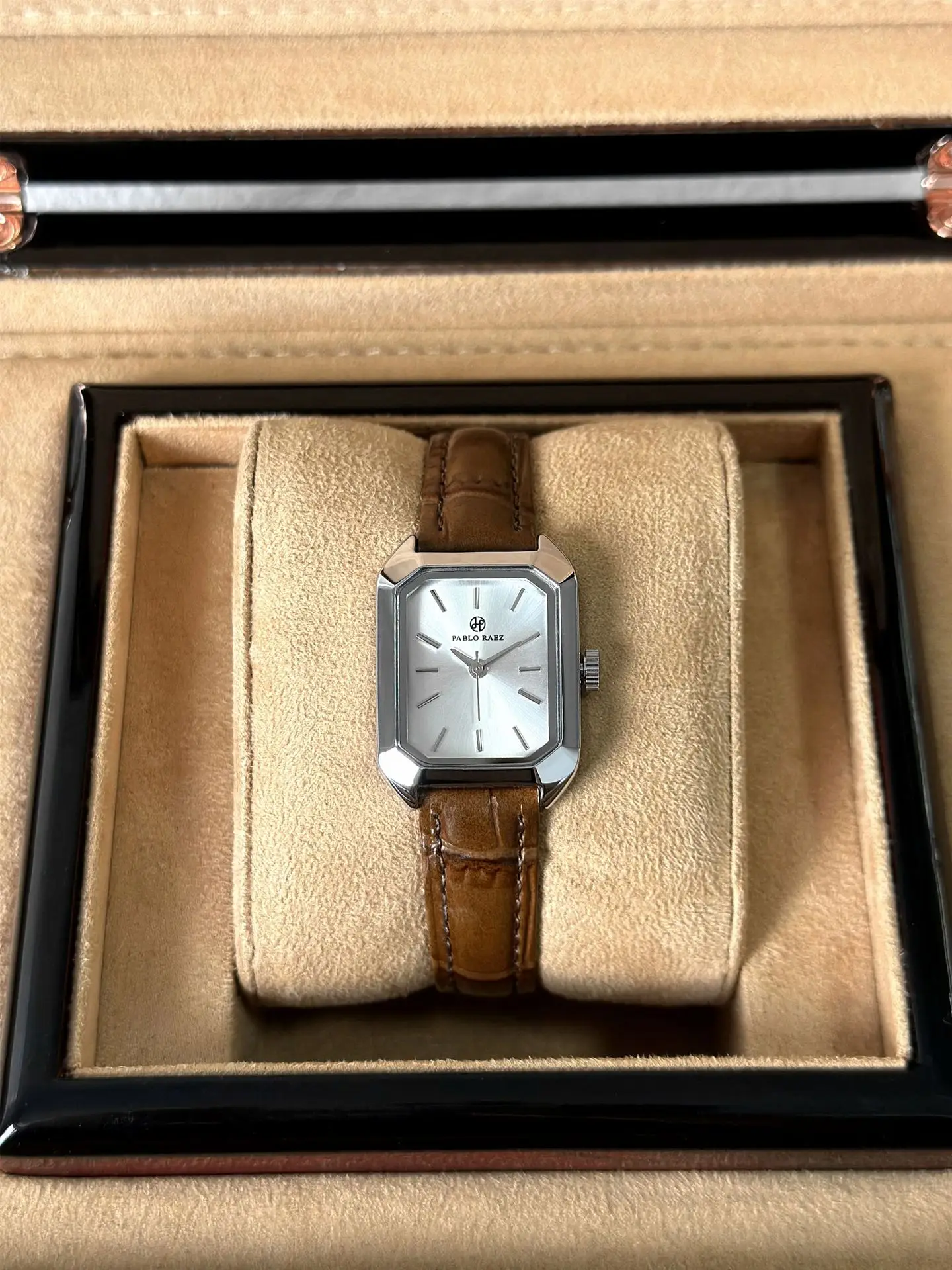 Women's Square Green Watch with Gold Strap — feature 18