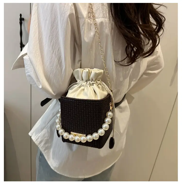 Luxury French Pearl Chain Satchel Bag for Women — feature 18