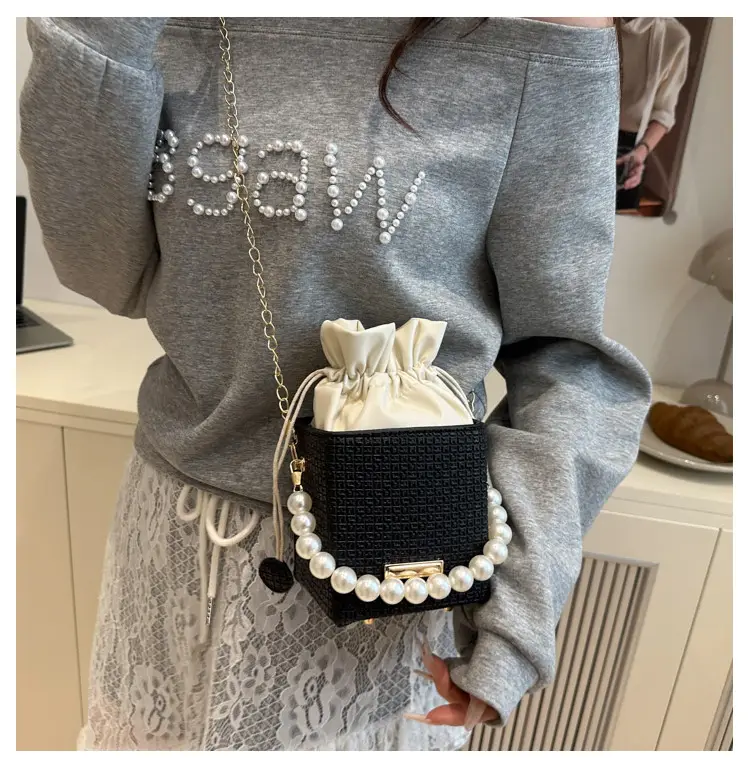 Luxury French Pearl Chain Satchel Bag for Women — feature 21