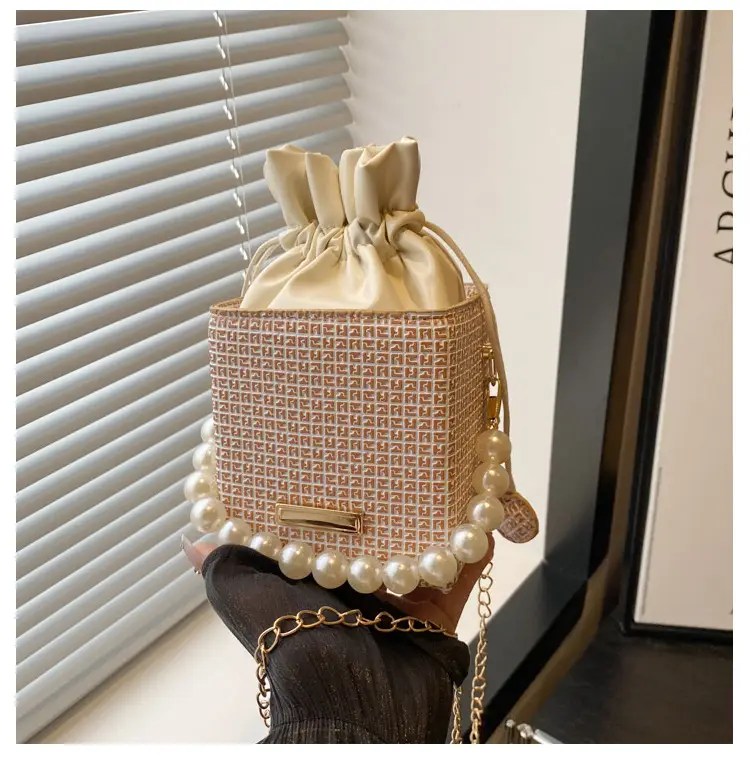 Luxury French Pearl Chain Satchel Bag for Women — feature 26