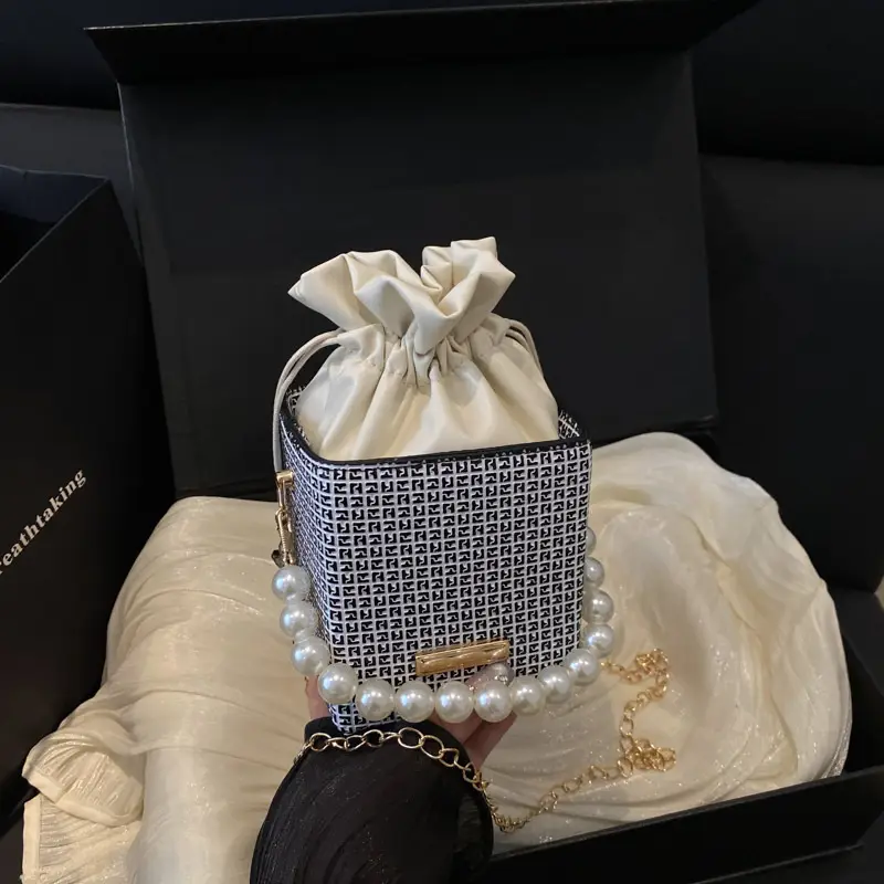 Luxury French Pearl Chain Satchel Bag for Women