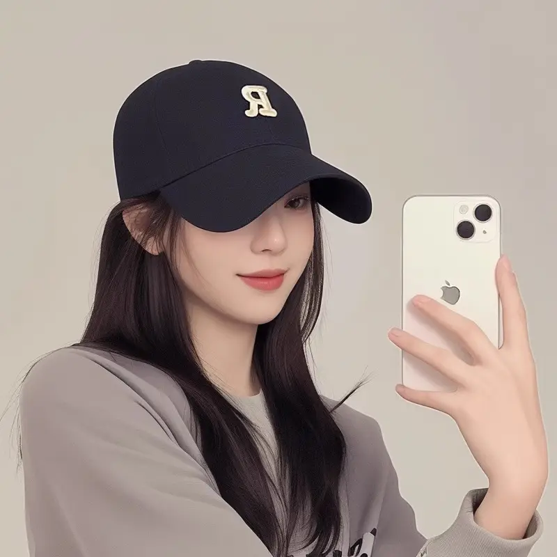 Women Face-Slimming Duckbill Cap with Wide Brim