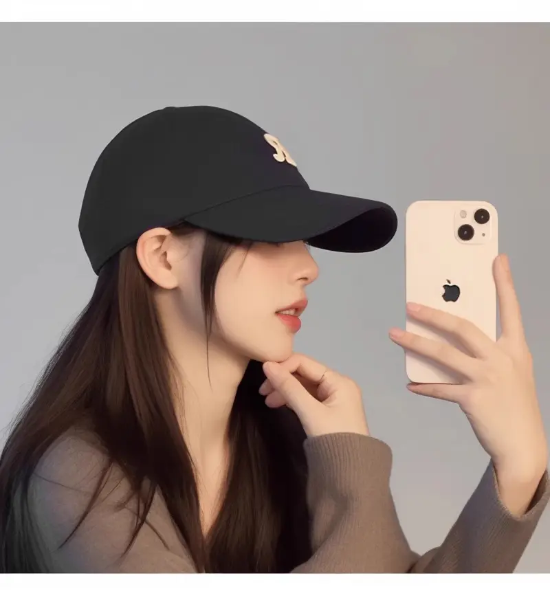 Women Face-Slimming Duckbill Cap with Wide Brim — feature 9