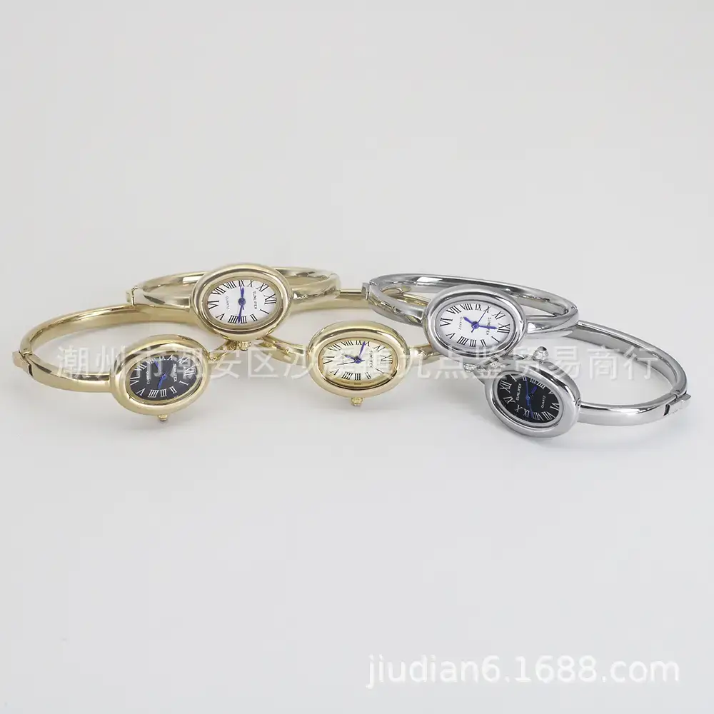 High-End Gold Watch for Women Compact Quartz — feature 5