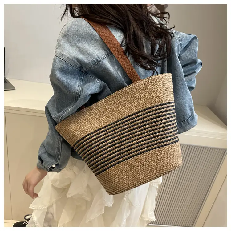 Straw Woven Bucket Bag 2025 New Textured — feature 17