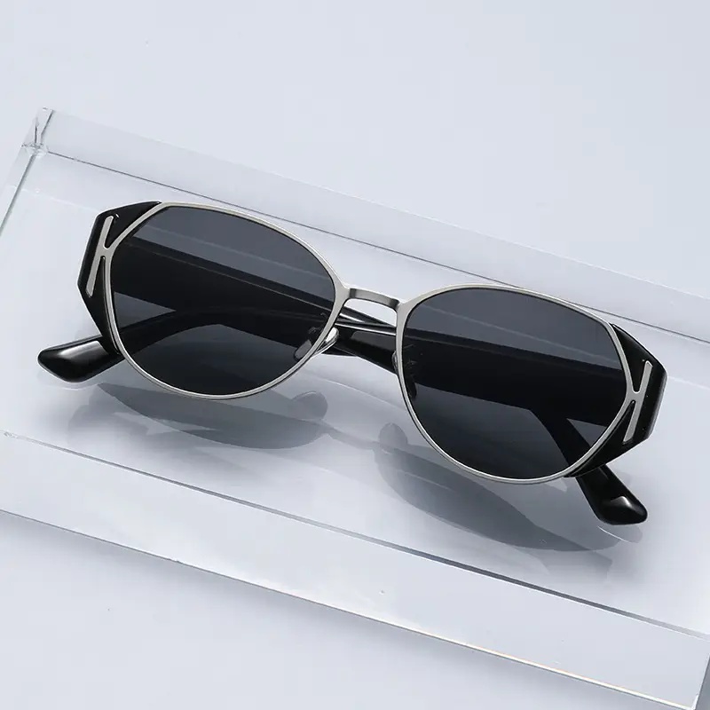 Ice Cube Sunglasses Anti-UV Cat-Eye Black - Image 8