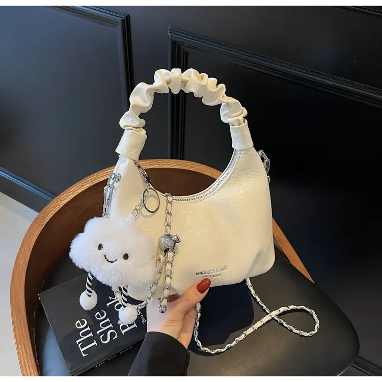 Trendy Cream Chain Shoulder Bag with Cute Bear Pom — feature 17